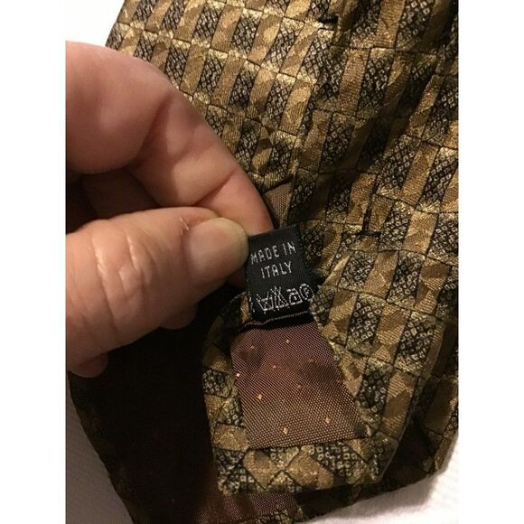 5/$10 Men's Silk Tie Pavone Brown Bars Pattern 56in - Picture 4 of 4
